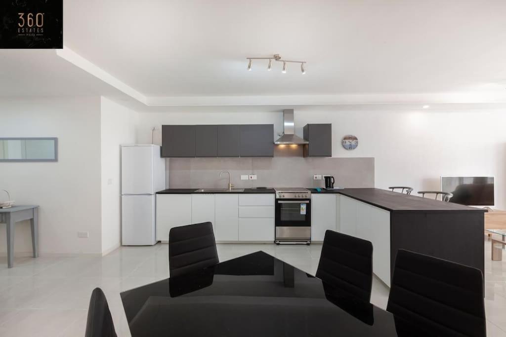 Spacious 2Br Apt In Qawra - Perfect For Families By 360 Estates Bahía de San Pablo Exterior foto